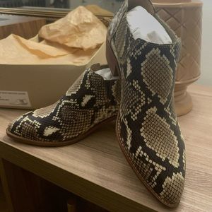 BRAND NEW with box! Madewell snakeskin ankle booties